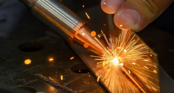laserphotonics-laser-welding-bg laserphotonics-laser-welding-bg