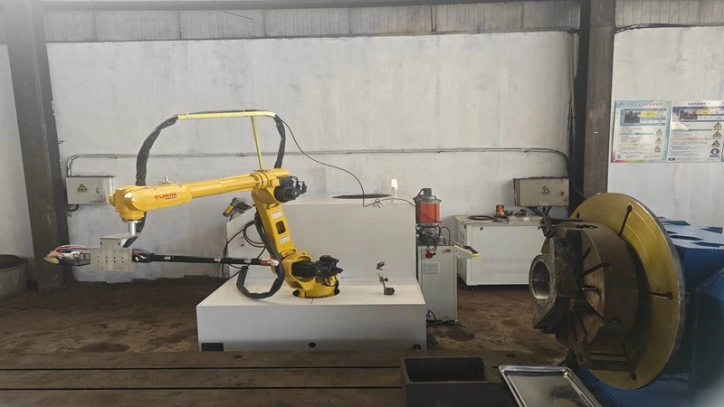 6KW Mobile Laser Cladding Equipment 6KW Mobile Laser Cladding Equipment